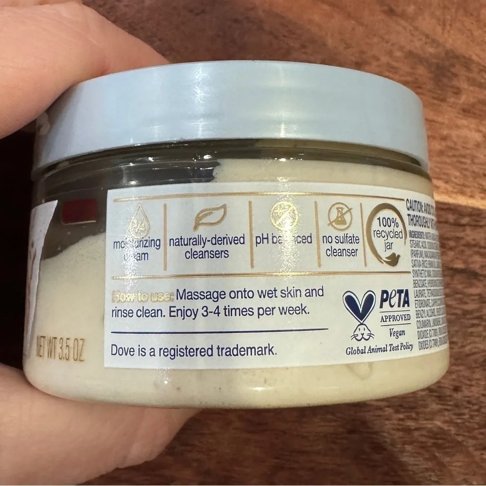 Dove Crushed Macadamia & Rice Milk Moderate Exfoliating Body Scrub 3.5 oz